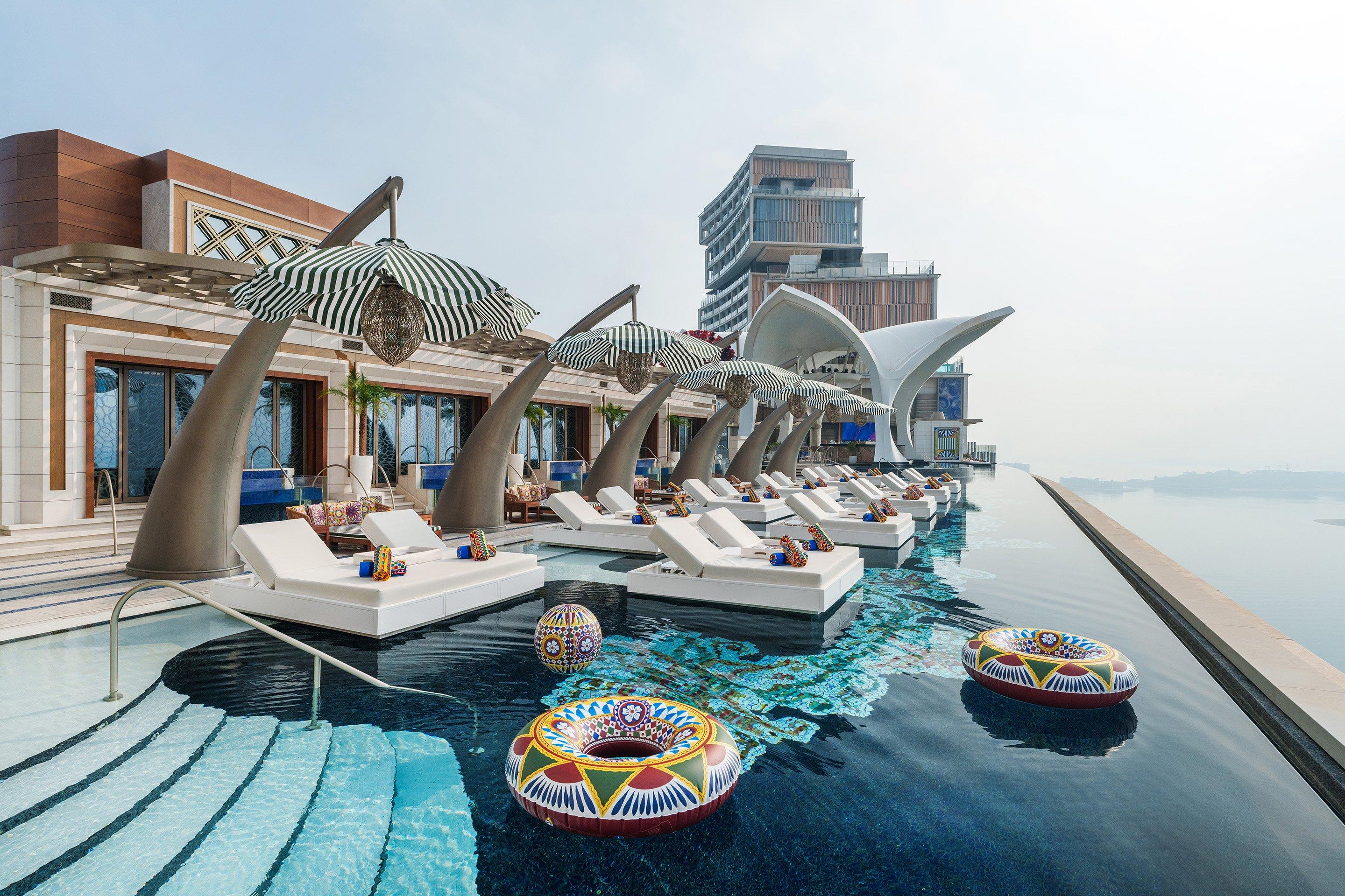 Cloud 22 Lounges